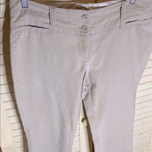 Maurices Lightweight Khaki Chinos- Short